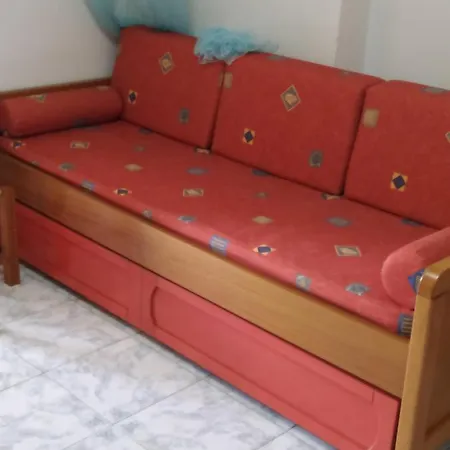 Maria Charalampaki Lägenhet *