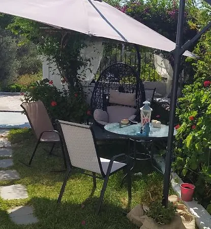 Maria Charalampaki Skyros