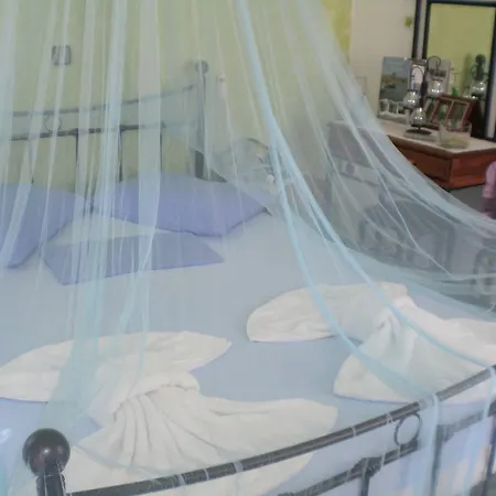 Maria Charalampaki Lägenhet Skyros