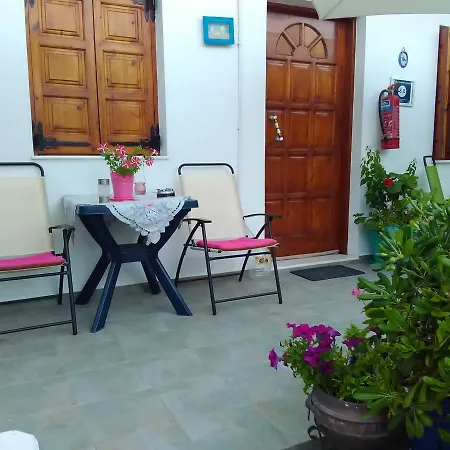 Apartment Maria Charalampaki Studios Skyros